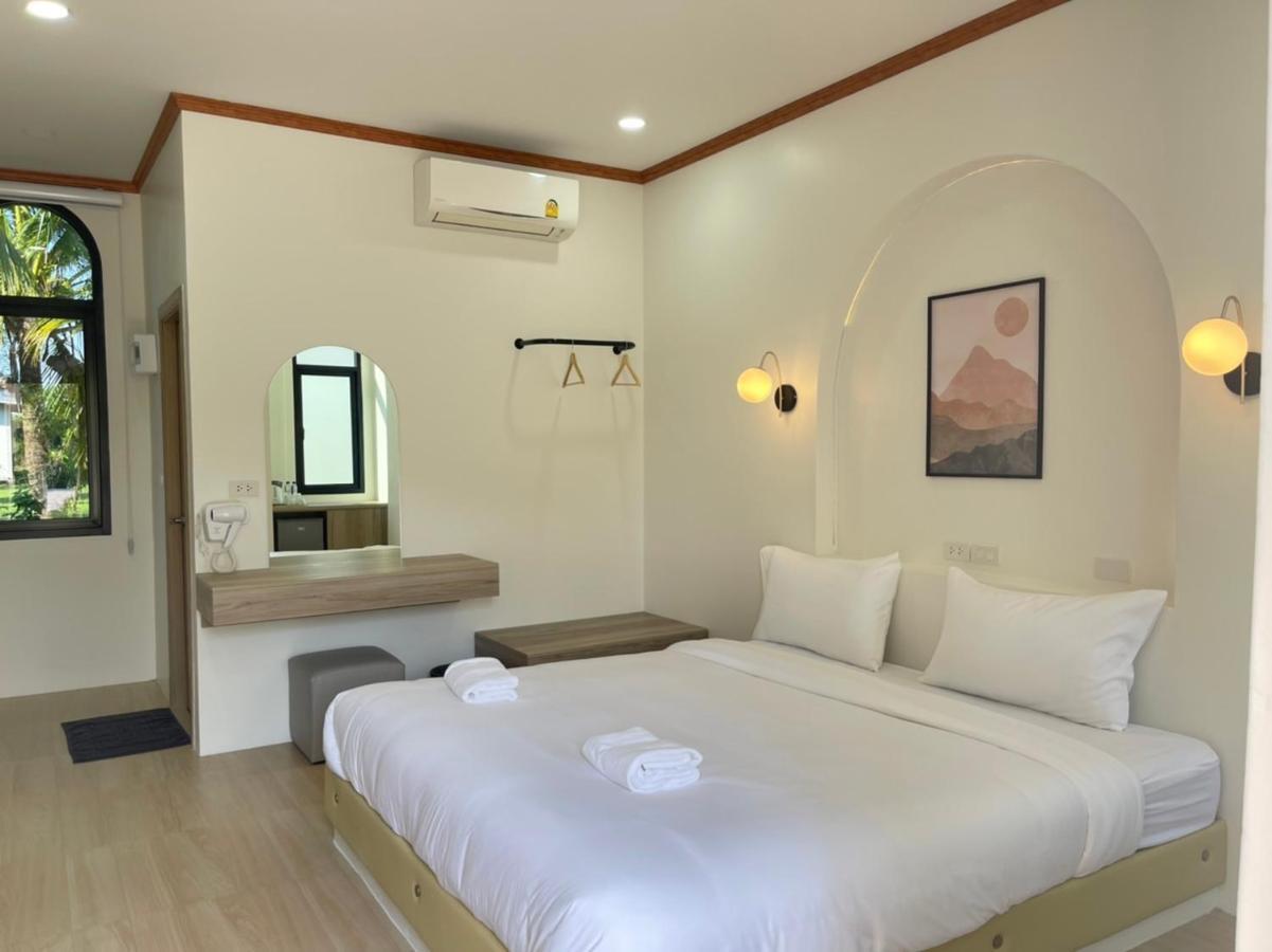 สต็อกโฮม เขาใหญ่ Hotel Pak Chong Exterior foto