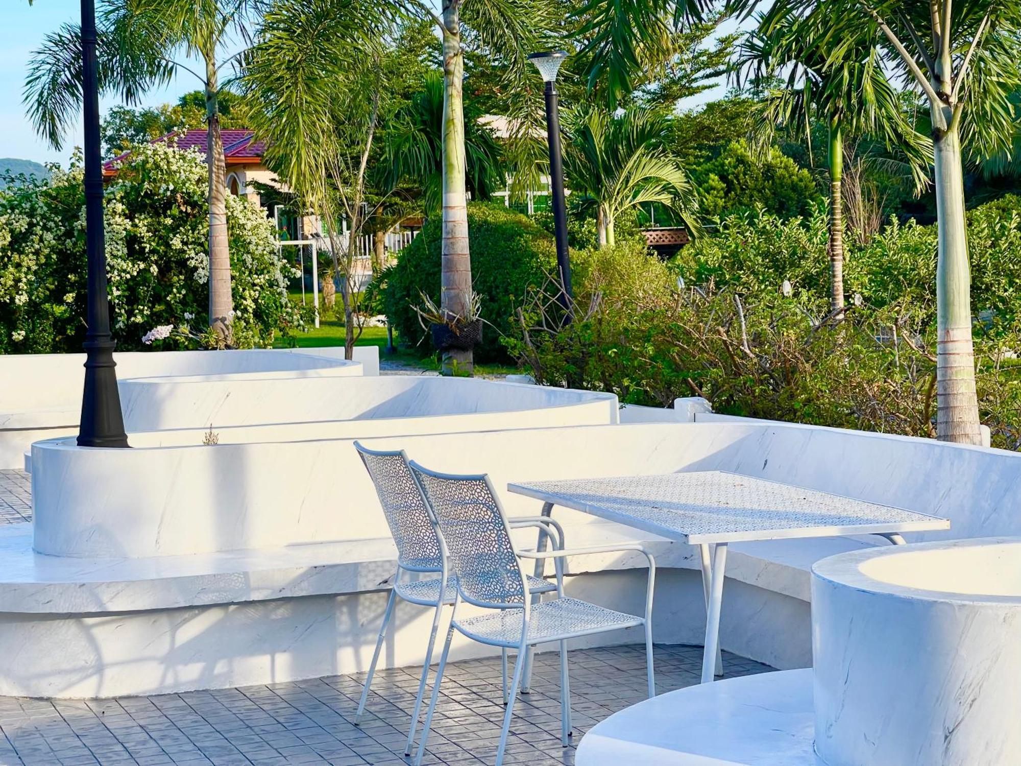 สต็อกโฮม เขาใหญ่ Hotel Pak Chong Exterior foto